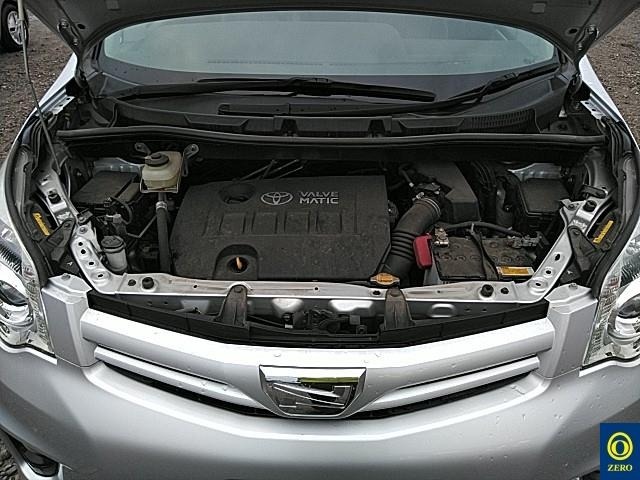 2013 TOYOTA NOAH SI
